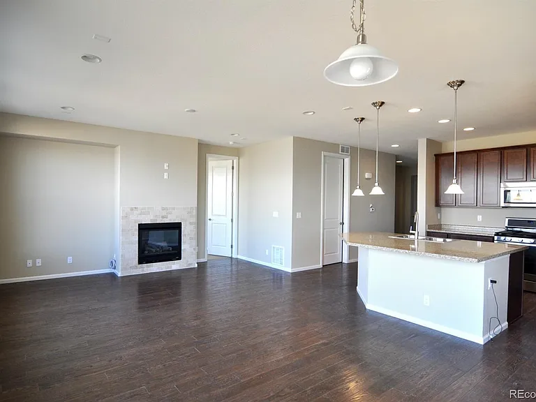 1913 S Cathay Way — Photo 15