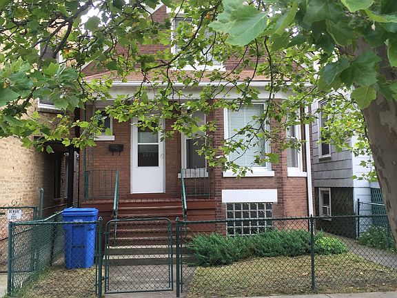 4th image of 2935 N Washtenaw Ave