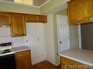 3rd image of 1111 E McKinley Ave
