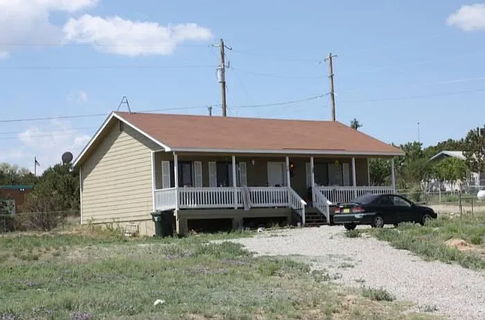 17 Barton Ct — Photo 1