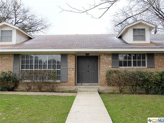 2nd image of 3715 Wendy Oaks Dr