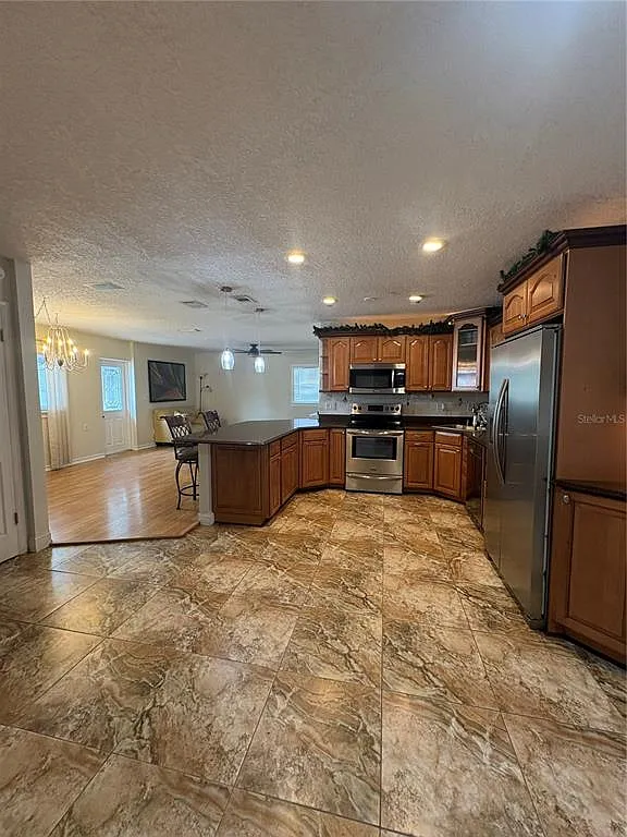2 bed, 1.5 bath, 1363 sqft, $2,300 — Photo 3