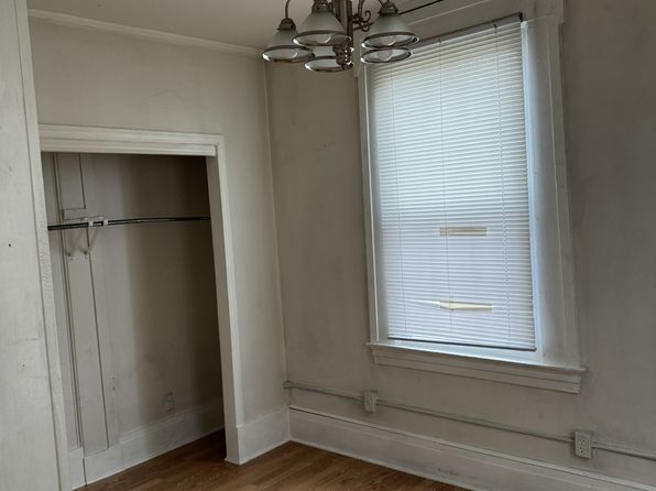 131 W Main St #1