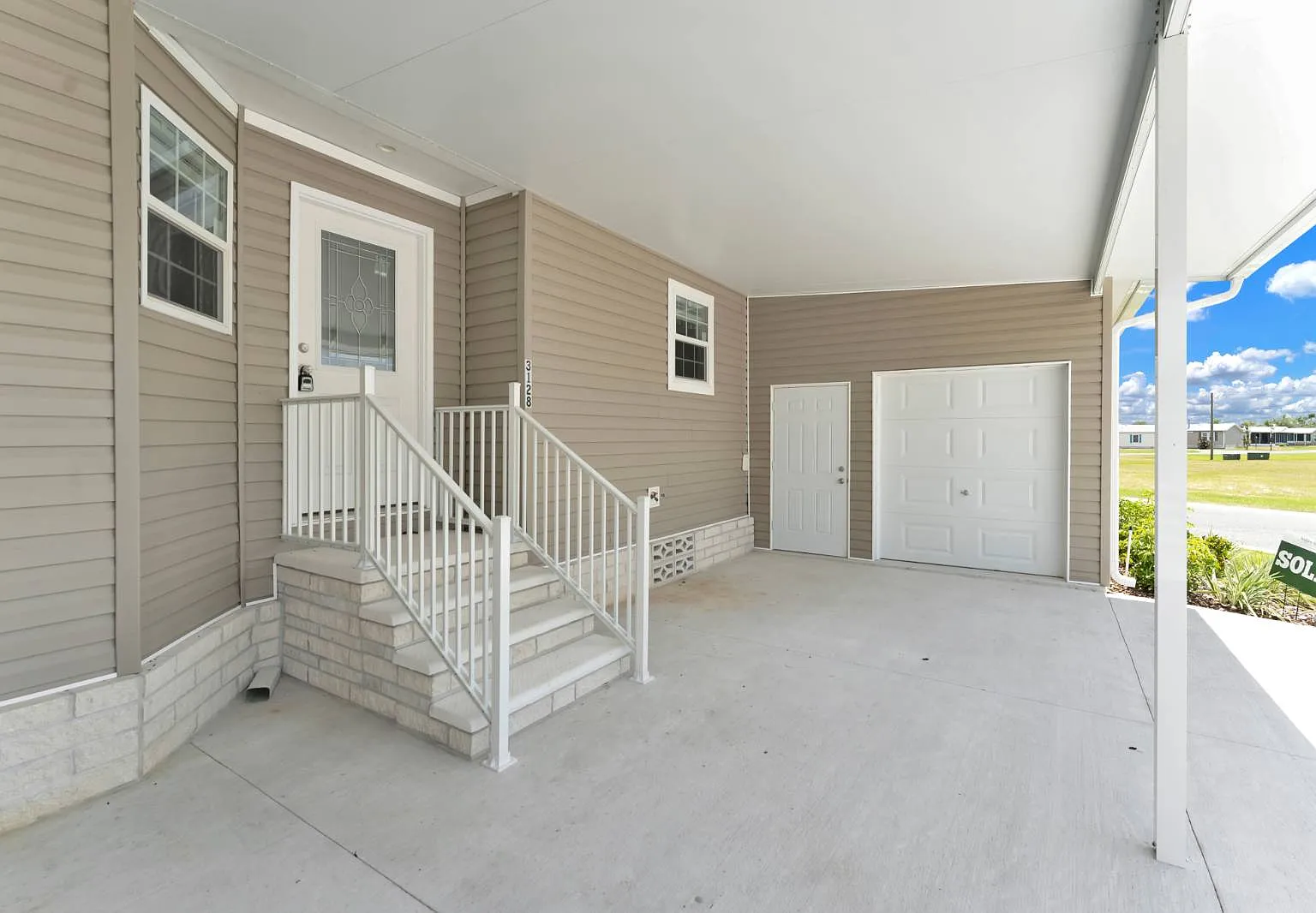 3 bed, 2.0 bath, 1404 sqft, $999 — Photo 4