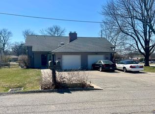 4643-4645 SW 8th Ave, Topeka, KS 66606