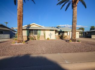 11607 N Hacienda Dr, Sun City, AZ 85351