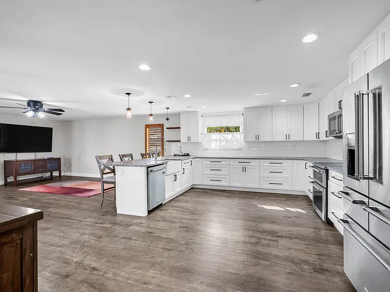14053 Feather Sound Dr — Photo 14
