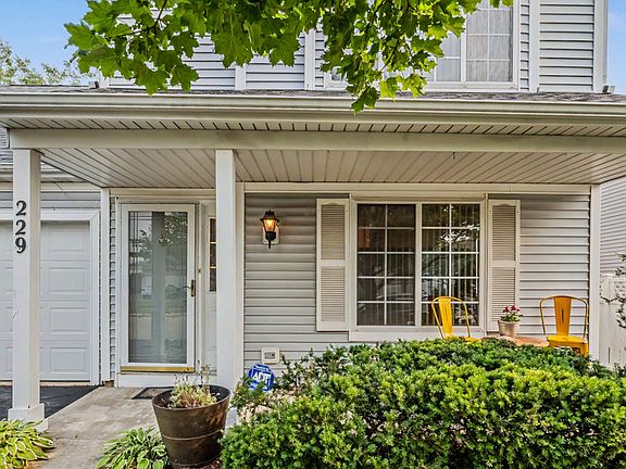 3rd image of 229 Churchill Ct