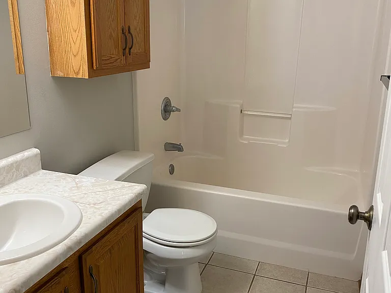 1432 Tamarisk Ct — Photo 3