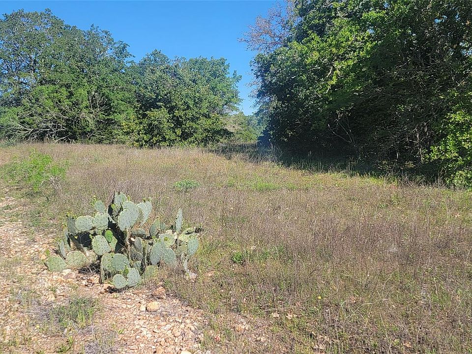 1st image of 156 Lone Star Cir