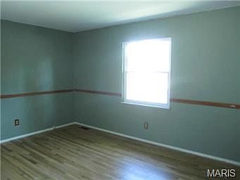 5th image of 10006 Brook Ave