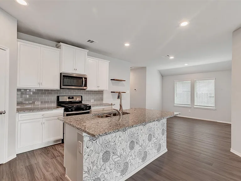 16891 Pink Wintergreen Dr — Photo 11