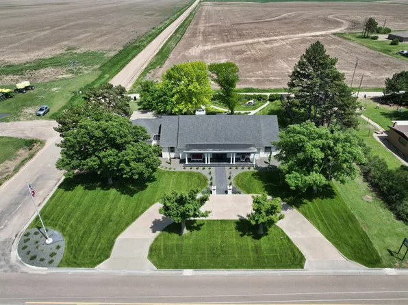 436 N 13th St, Wakeeney, KS 67672