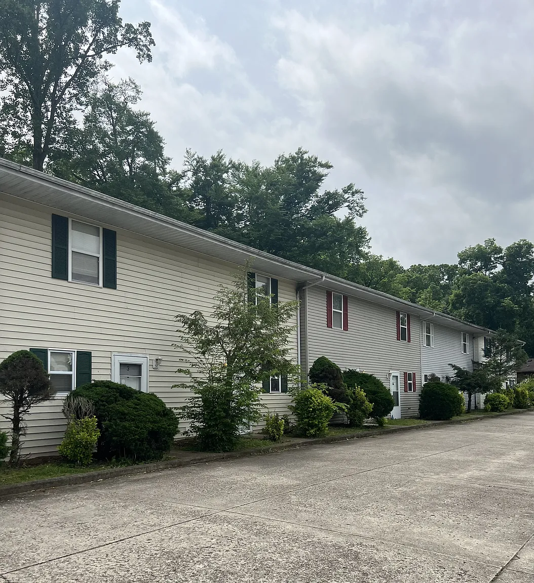 118 Stiles Dr photo 1