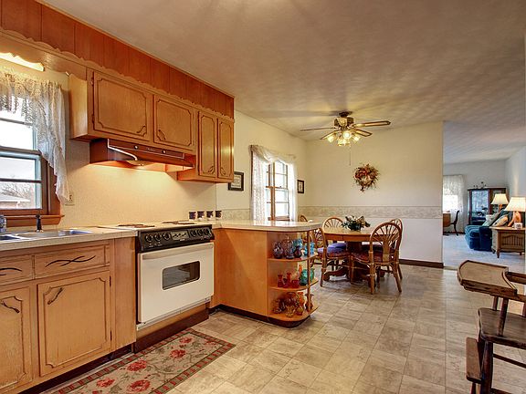 2nd image of 1212 Saint Charles Dr