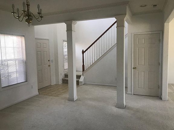 2nd image of 544 Wellington Gardens Dr