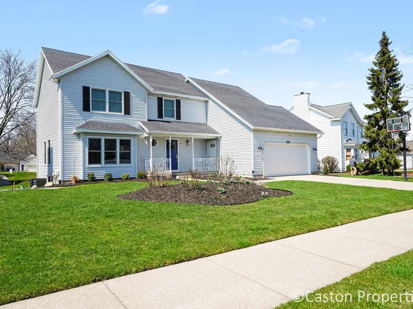 4151 Little Star Ct SW, Grandville, MI 49418