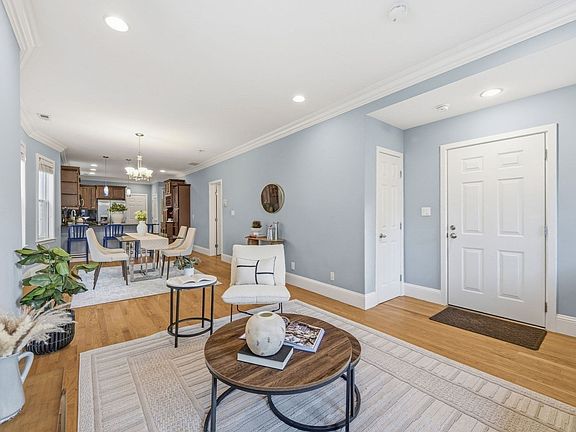 4th image of 94 Amory St APT 2