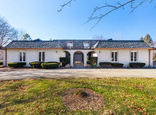 8S284 College Rd, Naperville, IL 60540