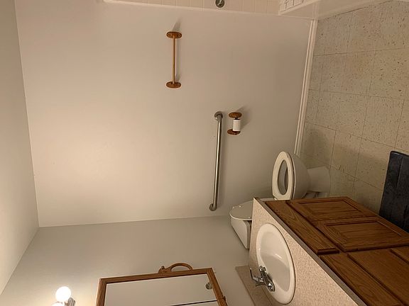 4th image of 810 E Odessa St