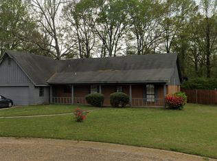 76 Roanoke Cir, Columbus, MS 39705