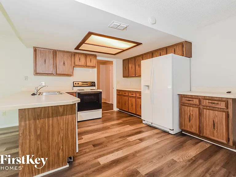 3314 Calcutta Ave — Photo 6