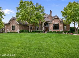 4155 River View Dr, Saint Charles, IL 60175