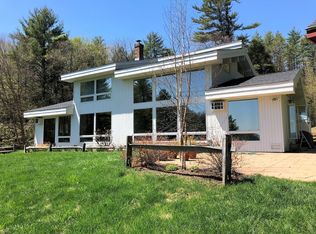 122 Webster Rd, Hartland, VT 05048