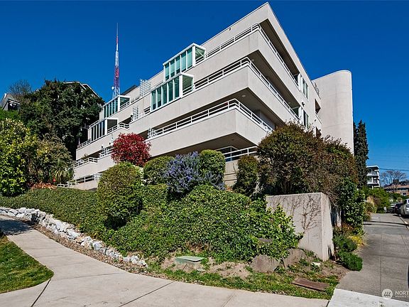 2nd image of 1231 5th Avenue N #403