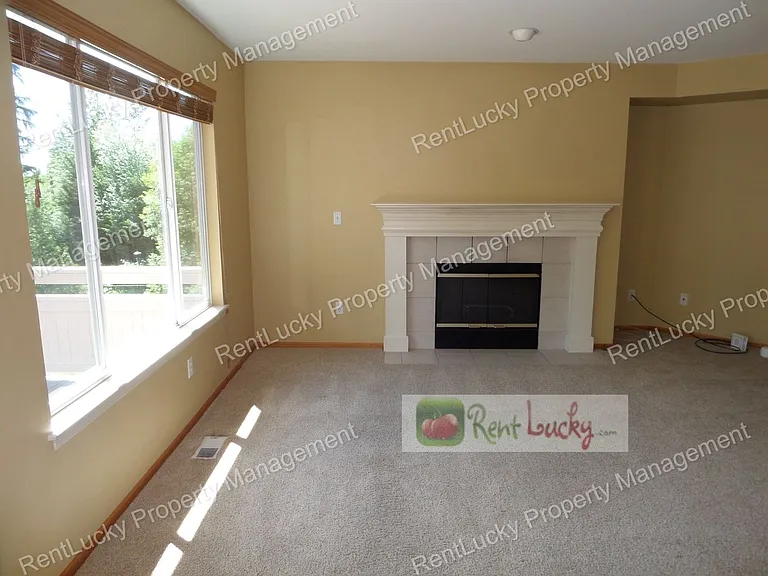 27815 NE 149th Ct — Photo 8