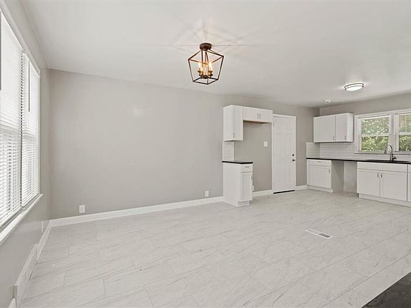 5th image of 5329 Willow Ave