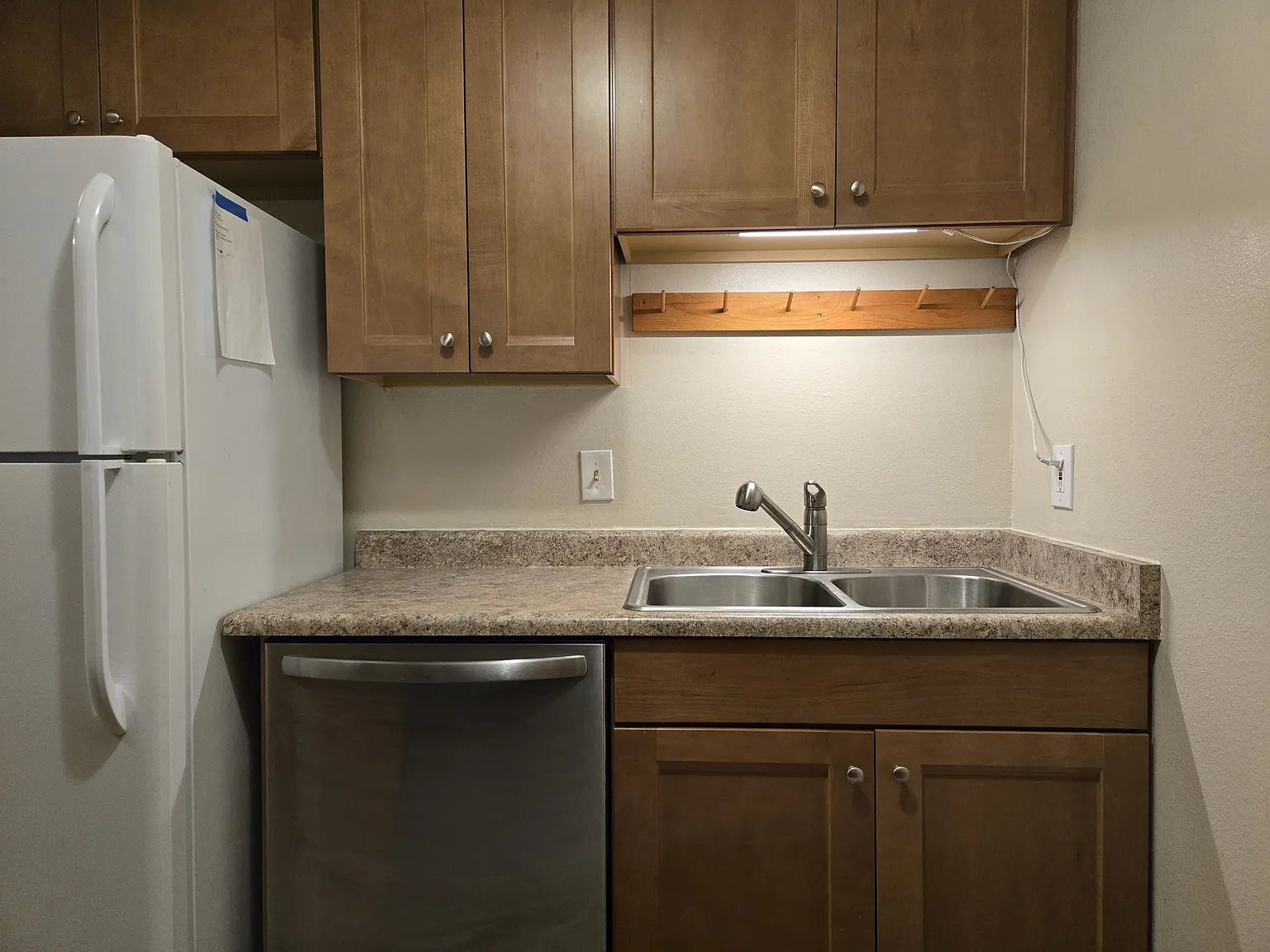 1 bed, 576 sqft, $1,425 — Photo 3