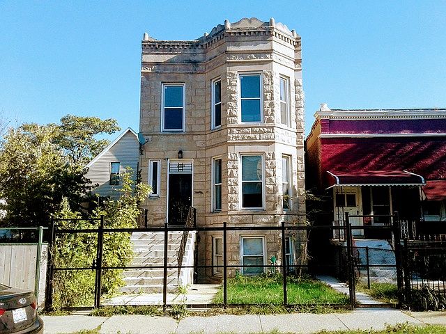 1st image of 2103 S Central Park Ave #1