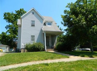 215 E Tremont St, Hillsboro, IL 62049