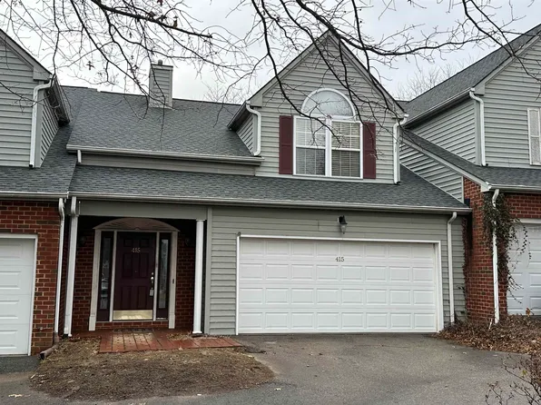 415 Gold Leaf Dr, Christiansburg, VA 24073