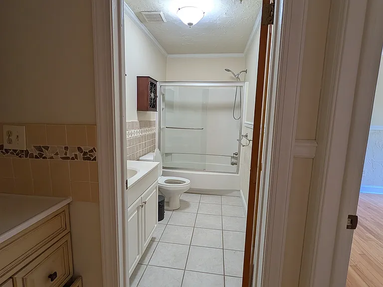 23 Siegtown Rd #7F — Photo 7