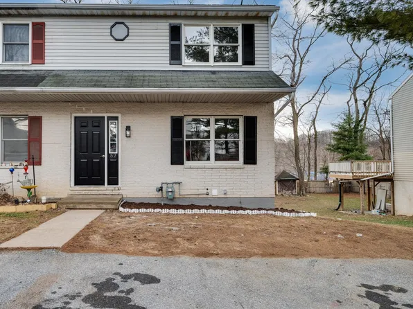 52 N Canal St, Leesport, PA 19533