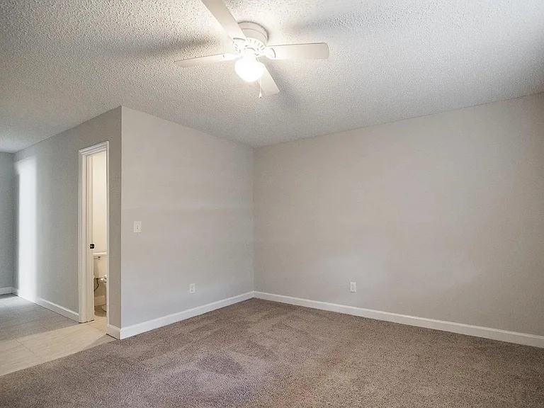 210 Appleby Mews Dr #115 — Photo 8