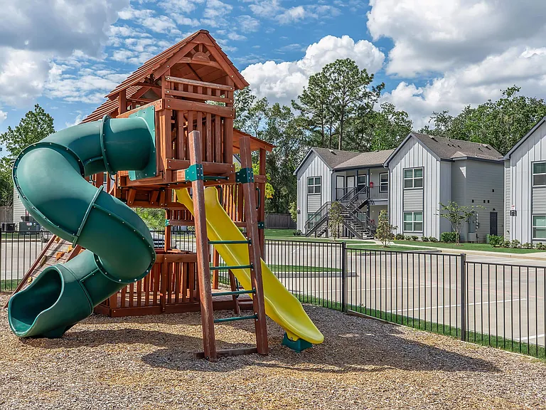 Argo Pointe Apartments — Photo 18
