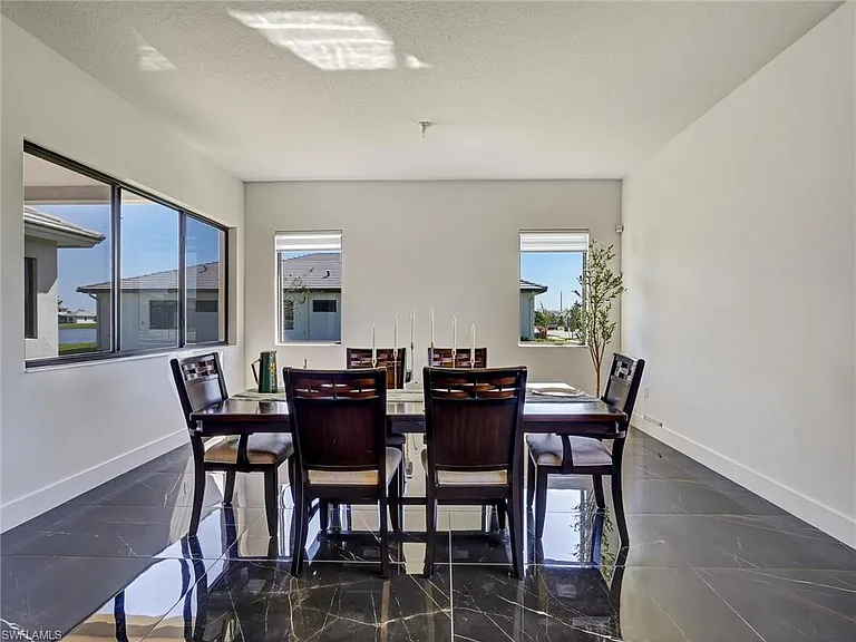 5126 Penella Ave — Photo 19