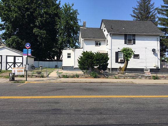 2nd image of 134 Jewett Ave