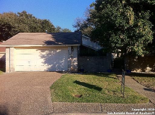 1st image of 3722 HUNTERS CIRCLE