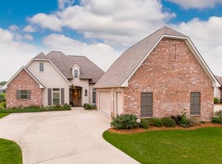 22351 Fairway View Dr, Zachary, LA 70791