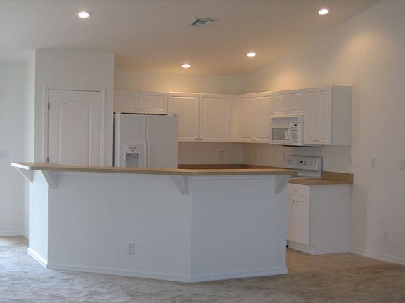3rd image of 2104 NE 15th Ln