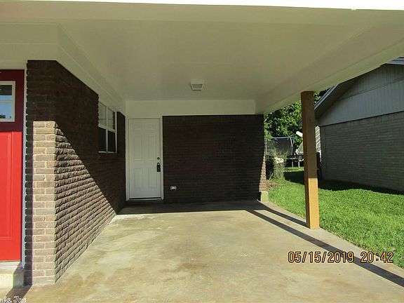 3rd image of 3511 Oakhill Dr