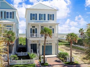 1729 Seaside Dr, Galveston, TX 77550