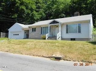 31 Wooster St, Bethel, CT 06801