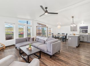 21775 4th Ave, Phippsburg, CO 80469