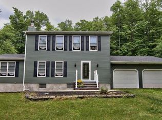 584 Old Gravity Rd, Lake Ariel, PA 18436