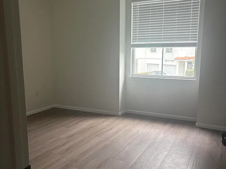 2026 Alta Meadows Ln #909 — Photo 8